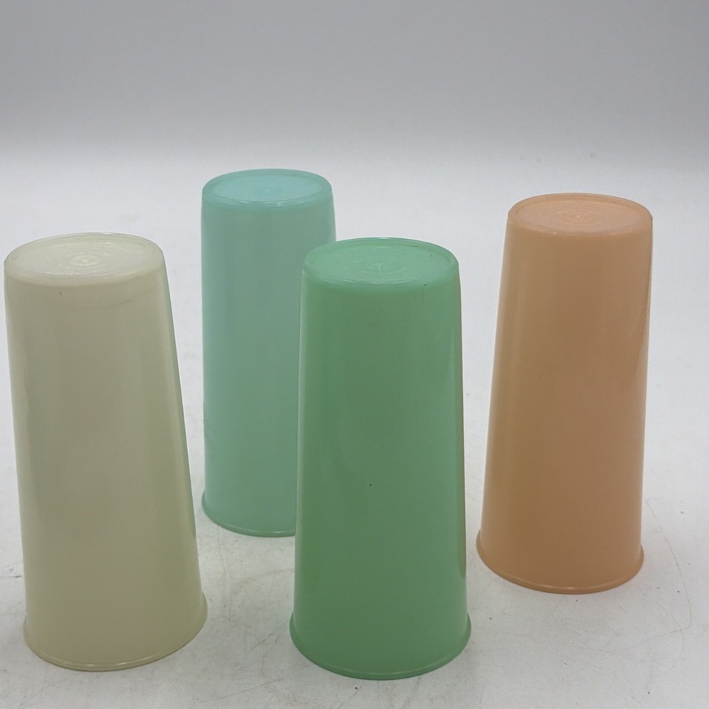 Vtg Tupperware 4 Pc Drinking Glasses Tumblers Lot USA Multi Pastel Colors